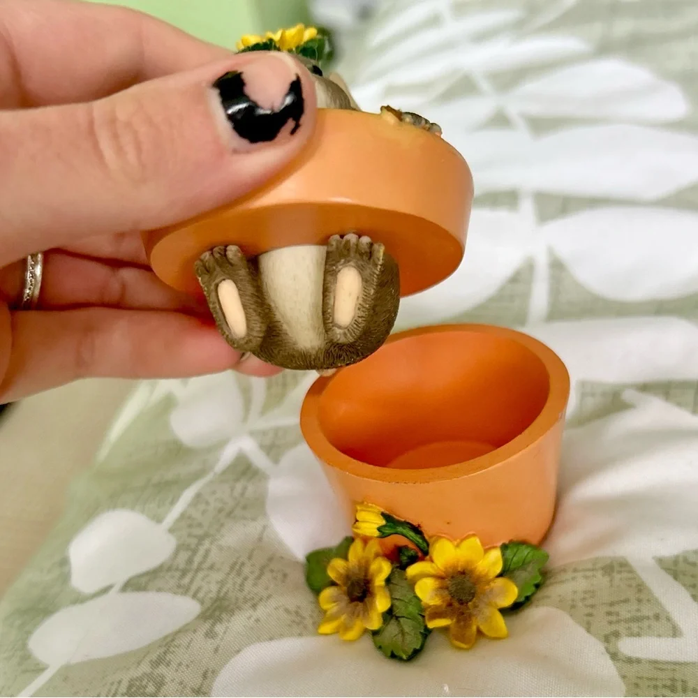 Vintage Mouse In Sunflower Flower Pot Collectible Trinket Box Figurine Decor - Picture 11 of 12